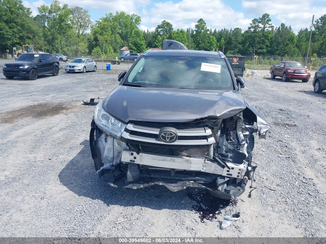 Toyota Highlander Xle 2018 5TDKZRFH7JS545756 Image 13
