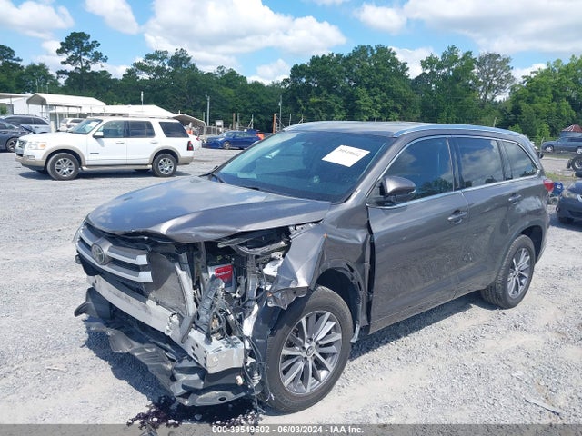 Toyota Highlander Xle 2018 5TDKZRFH7JS545756 Image 6
