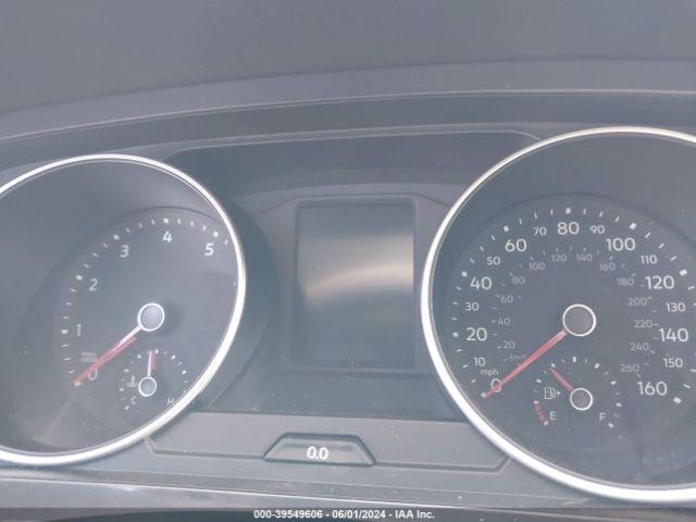 3VV2B7AX3JM108068 Volkswagen Tiguan