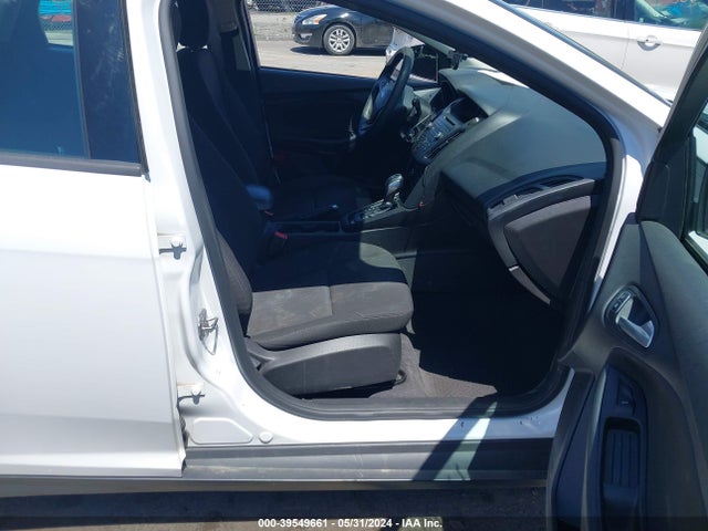 Ford FOCUS SE 2015 1FADP3K28FL223574 Image 5