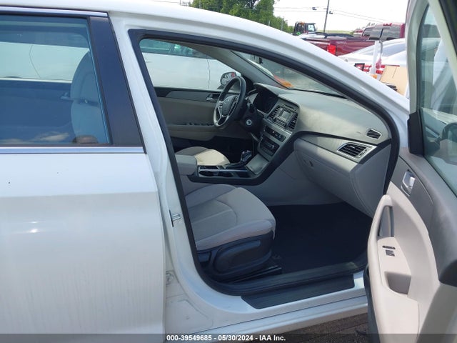 Hyundai Sonata 2017 5NPE24AF1HH494149 Image 5