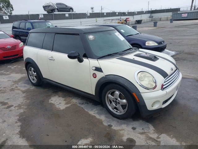 2008 MINI COOPER CLUBMAN WMWML33528TN66900 Photo 0
