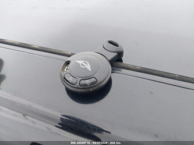 2008 MINI COOPER CLUBMAN WMWML33528TN66900 Photo 10