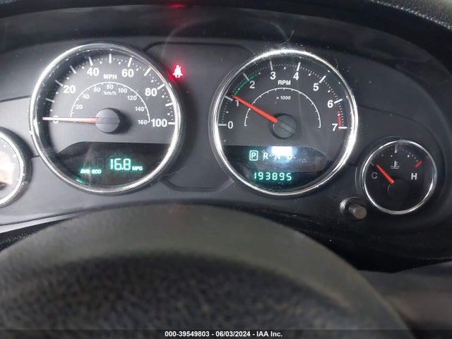 1C4BJWDG7EL130668 Jeep Wrangler Unlimited Sport