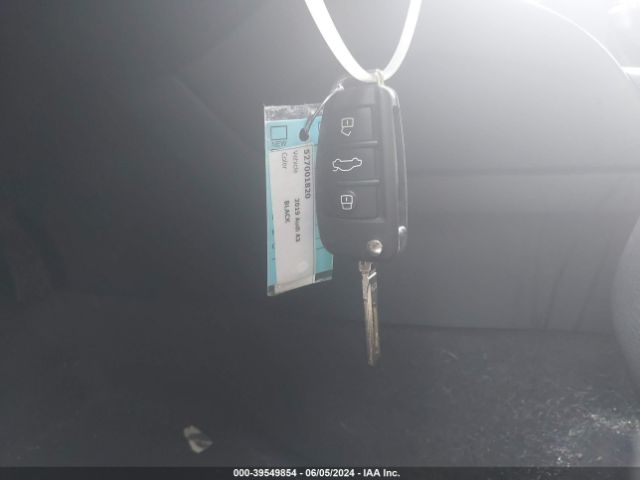 WAUAUGFF3K1012425 Audi A3 40 Premium/40 Titanium Premium