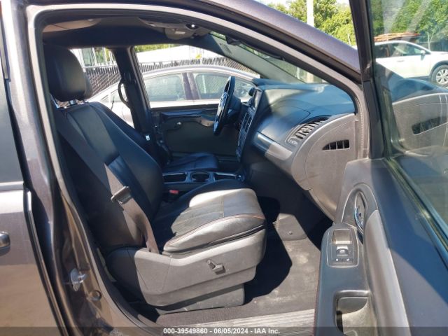 2C4RDGEG0KR617000 Dodge Grand Caravan Gt