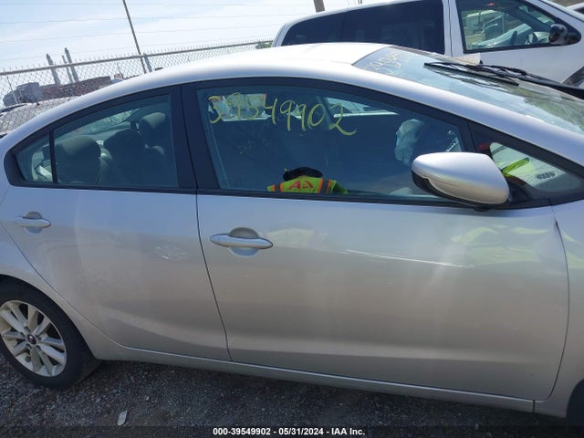 KIA FORTE LX 2017 3KPFL4A78HE132933 Image 13