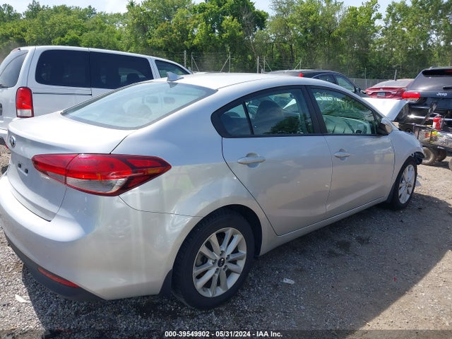 KIA FORTE LX 2017 3KPFL4A78HE132933 Image 4