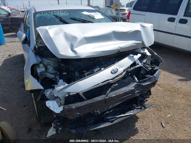 KIA FORTE LX 2017 3KPFL4A78HE132933 Image 6