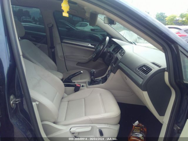 3VW217AU3GM046555 Volkswagen Golf Tsi Se 4-door