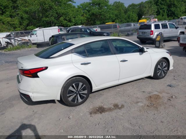 1N4BL4DW2NN308373 Nissan Altima Sv Intelligent Awd