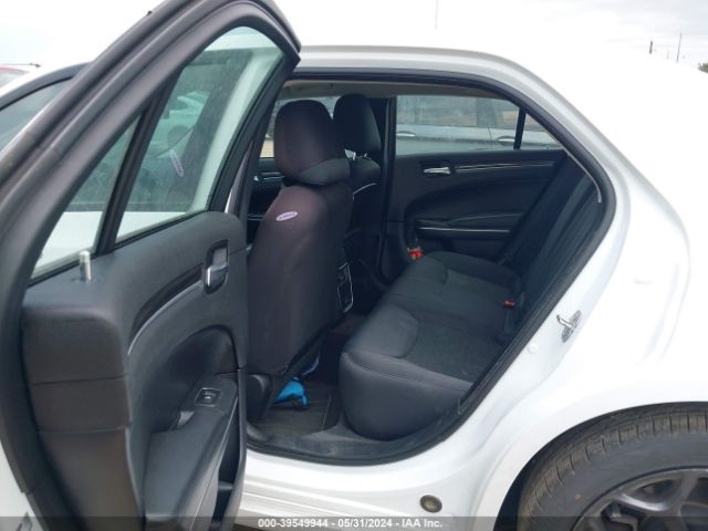 2C3CCAAG0KH505593 Chrysler 300 Touring