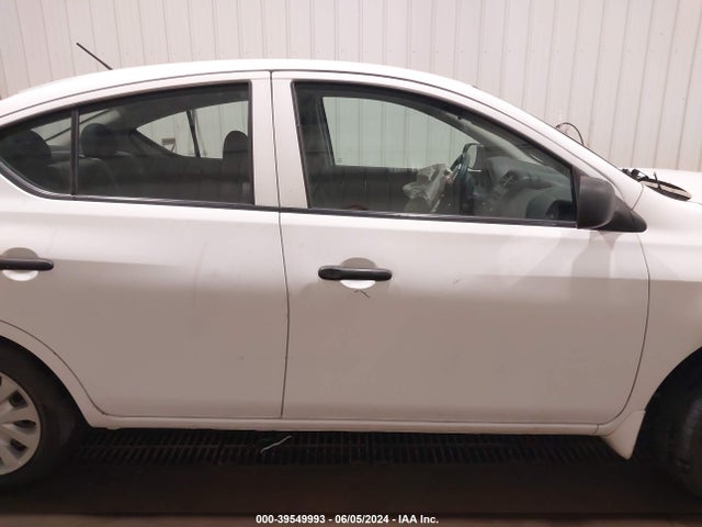 Nissan Versa 1.6 S 2015 3N1CN7AP8FL889826 Image 14
