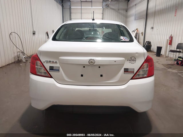 Nissan Versa 1.6 S 2015 3N1CN7AP8FL889826 Image 17
