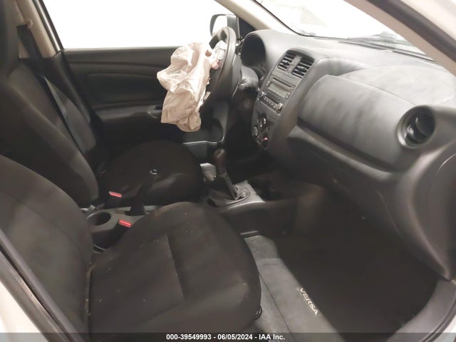 Nissan Versa 1.6 S 2015 3N1CN7AP8FL889826 Image 5