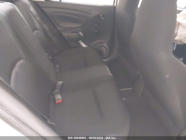 Nissan Versa 1.6 S 2015 3N1CN7AP8FL889826 Image 8