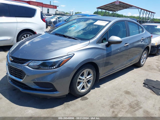 Chevrolet Cruze Lt Auto 2018 1G1BE5SM5J7193867 Image 2