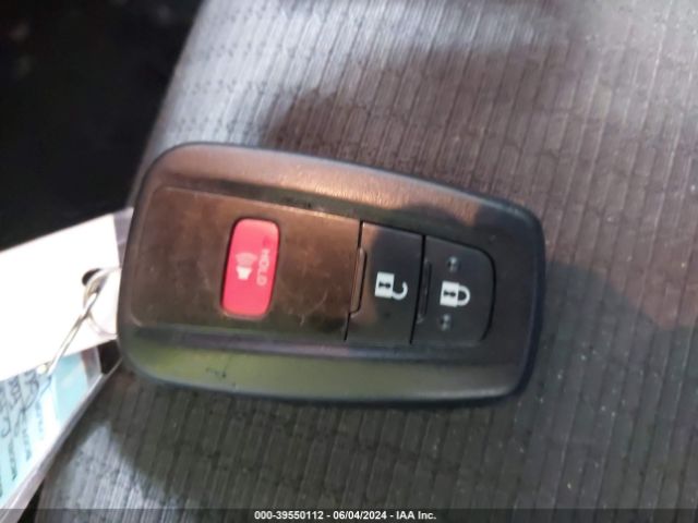 NMTKHMBX5KR099657 Toyota C-HR XLE