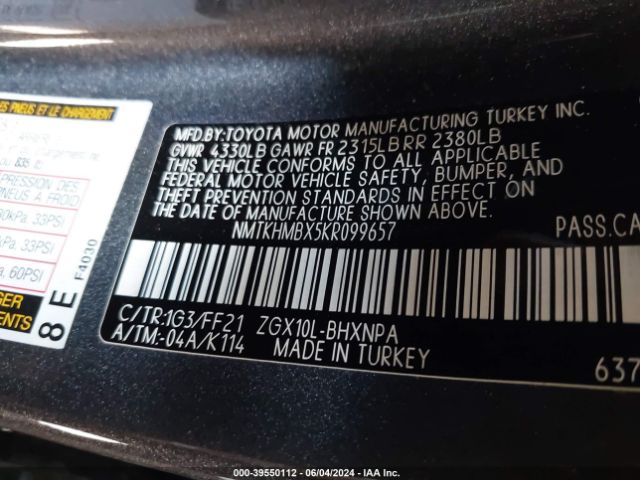 NMTKHMBX5KR099657 Toyota C-HR XLE