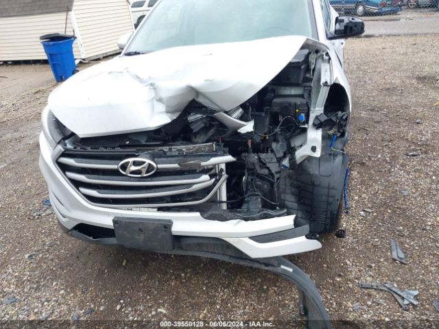 KM8J33A44HU566967 Hyundai TUCSON SE