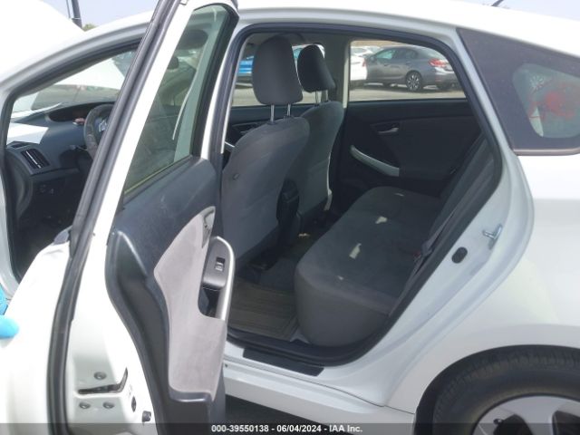 JTDKN3DU2F0404824 Toyota Prius Two