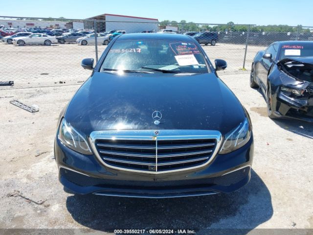 WDDZF4KB7KA547815 Mercedes-Benz E 300 4matic