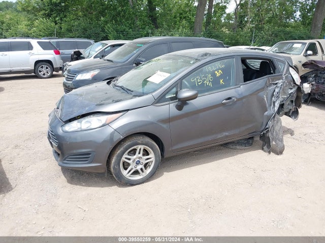 Ford FIESTA SE 2018 3FADP4EJ6JM122386 Image 2