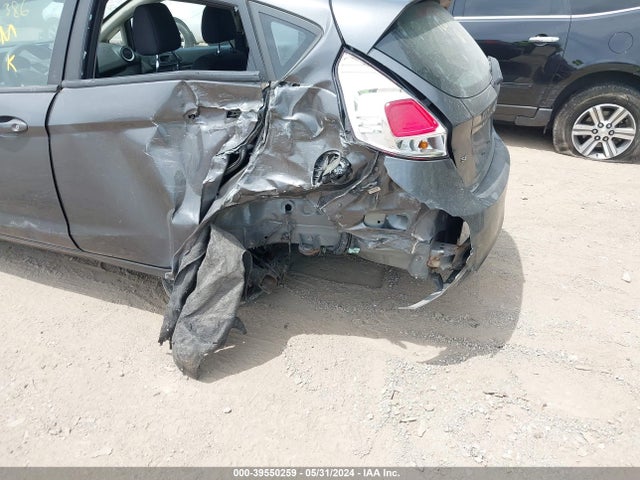 Ford FIESTA SE 2018 3FADP4EJ6JM122386 Image 6