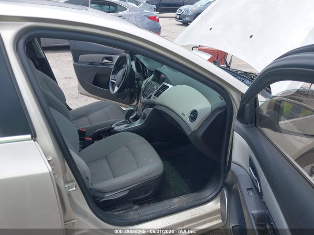 Chevrolet Cruze 1lt Auto 2014 1G1PC5SB3E7477336 Image 5