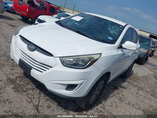 Hyundai TUCSON GLS 2015 KM8JT3AF3FU008378 Image 2