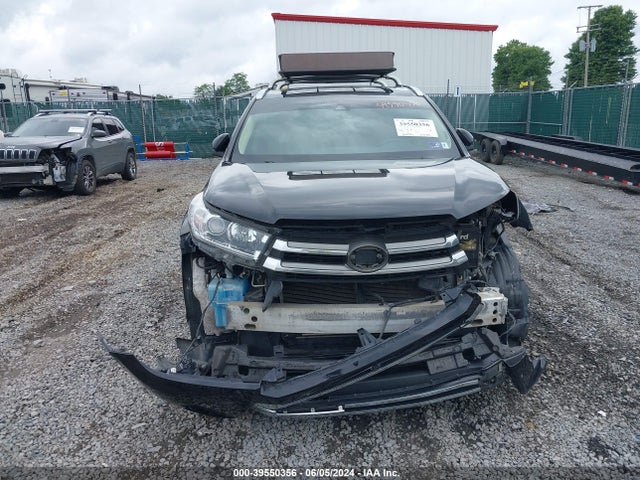 Toyota Highlander Limited Platinum 2019 5TDDZRFH8KS945142 Image 13
