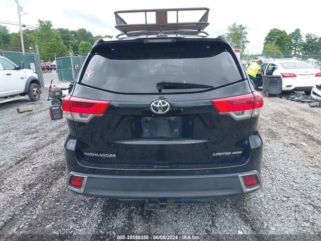 Toyota Highlander Limited Platinum 2019 5TDDZRFH8KS945142 Image 17