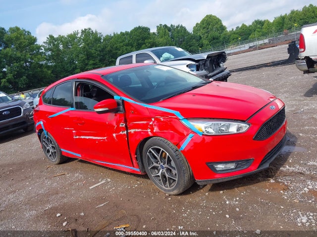 Ford FOCUS SE 2015 1FADP3K2XFL298227 Image 1