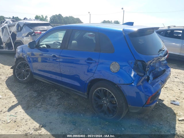 2018 MITSUBISHI OUTLANDER SPORT JA4AP3AU3JU004549 Photo 2