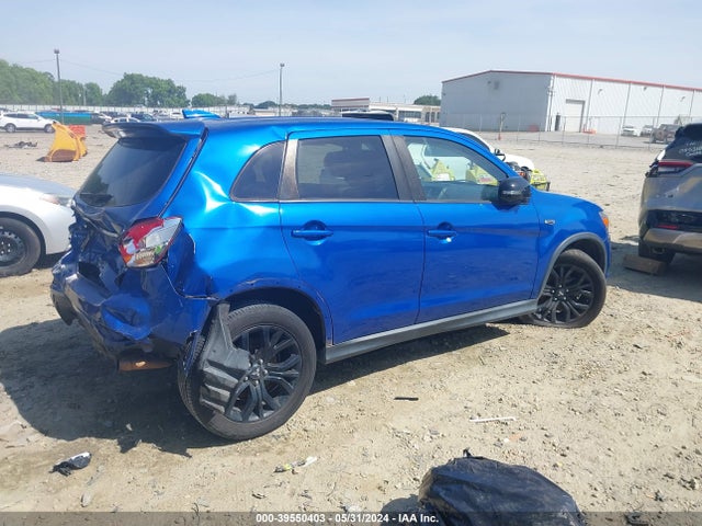 2018 MITSUBISHI OUTLANDER SPORT JA4AP3AU3JU004549 Photo 3