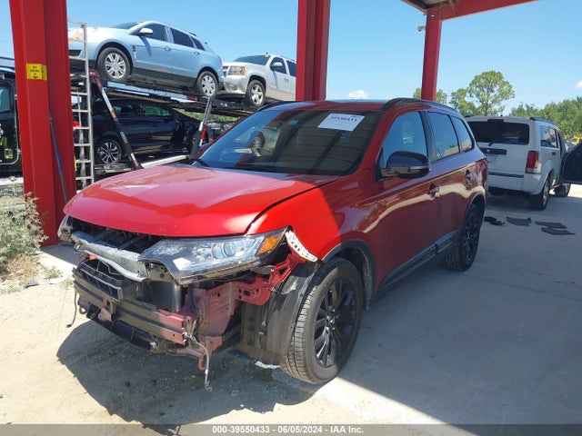 Mitsubishi Outlander Le 2018 JA4AD3A33JZ044049 Image 2