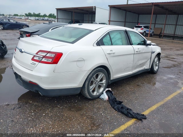 Ford TAURUS SEL 2018 1FAHP2E86JG118674 Image 4
