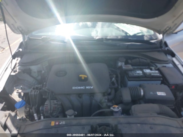 Hyundai ELANTRA SE 2017 5NPD84LF3HH116101 Image 10