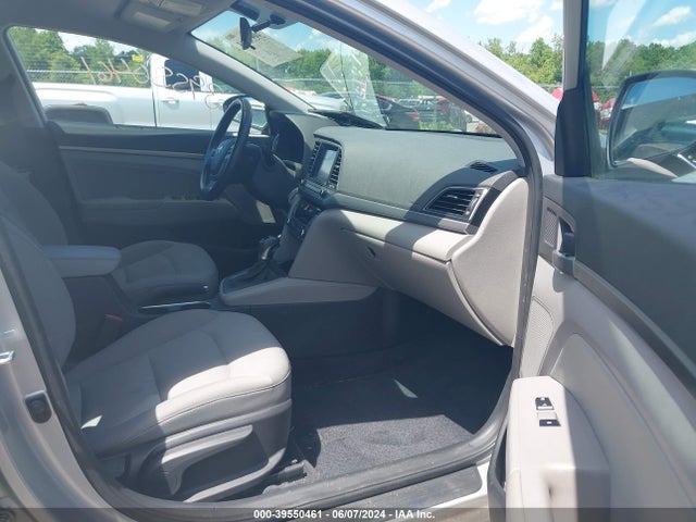 Hyundai ELANTRA SE 2017 5NPD84LF3HH116101 Image 5