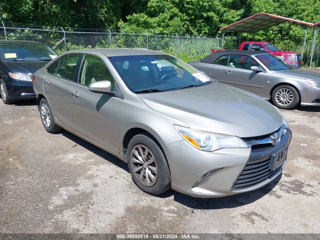 Toyota CAMRY LE 2017 4T1BF1FK8HU703058 zdjęcie główne