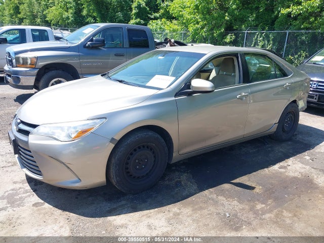Toyota CAMRY LE 2017 4T1BF1FK8HU703058 Image 2