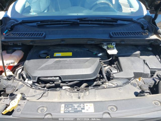 1FMCU9GX5FUC90001 Ford ESCAPE SE