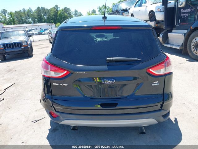 1FMCU9GX5FUC90001 Ford ESCAPE SE