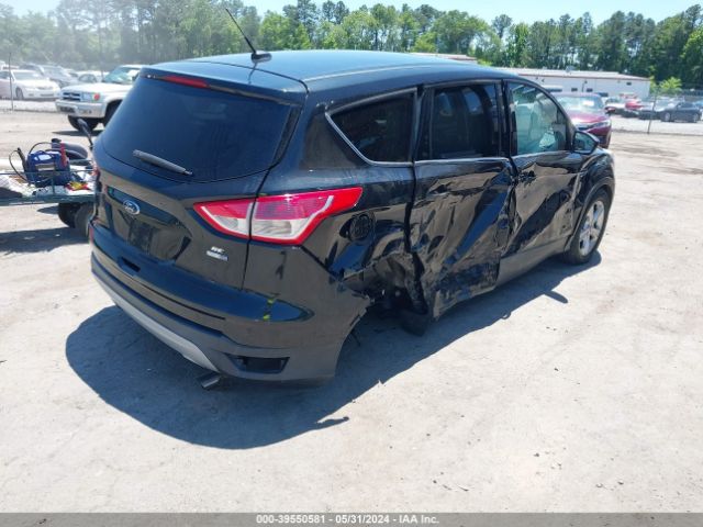 1FMCU9GX5FUC90001 Ford ESCAPE SE