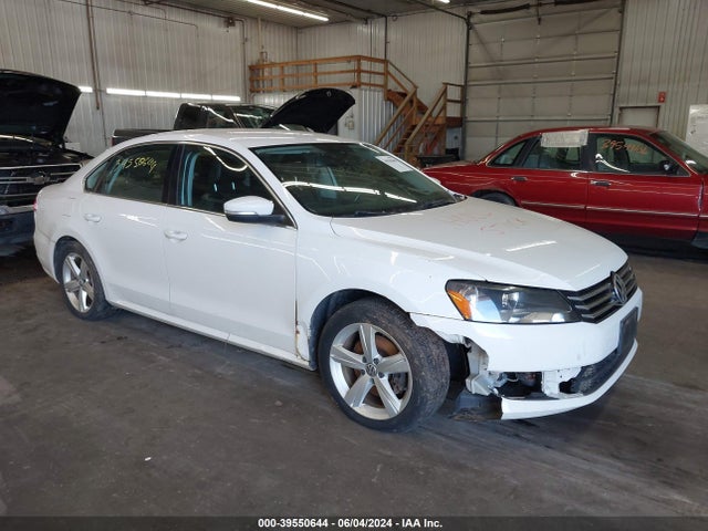 2014 1VWBS7A33EC065657 main image