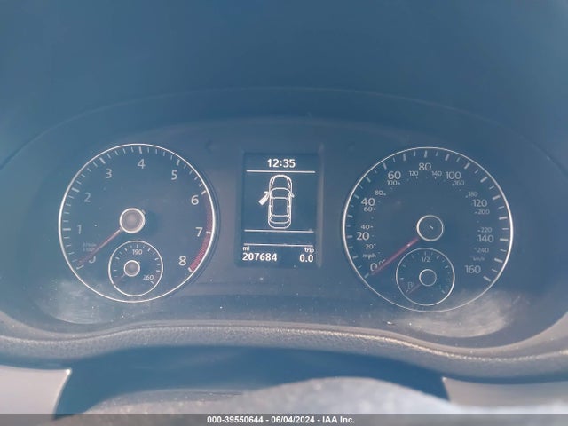 1VWBS7A33EC065657 Volkswagen Passat 1.8t Se