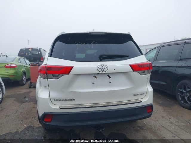 Toyota Highlander Xle 2019 5TDJZRFH7KS923572 Image 17
