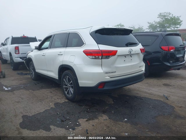 Toyota Highlander Xle 2019 5TDJZRFH7KS923572 Image 3