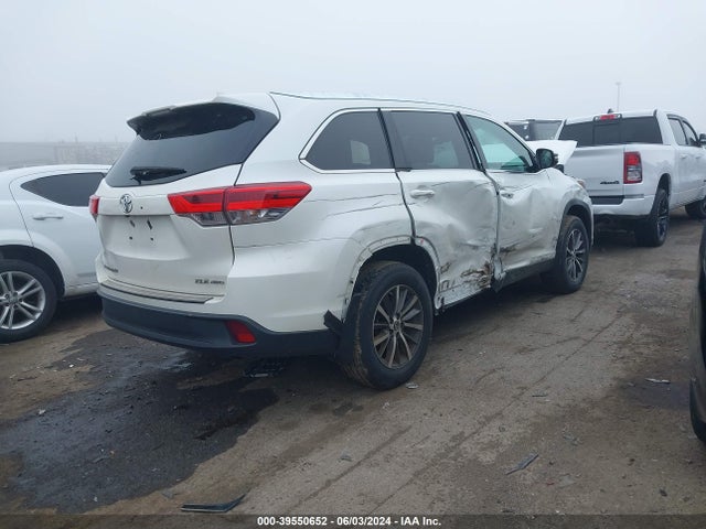 Toyota Highlander Xle 2019 5TDJZRFH7KS923572 Image 4
