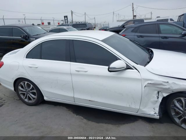 55SWF4JB1HU229038 Mercedes-Benz C 300 Luxury/sport